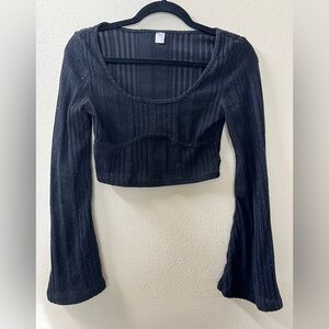 JOOCY BABI Black Cropped Bell Sleeve Sweater size S